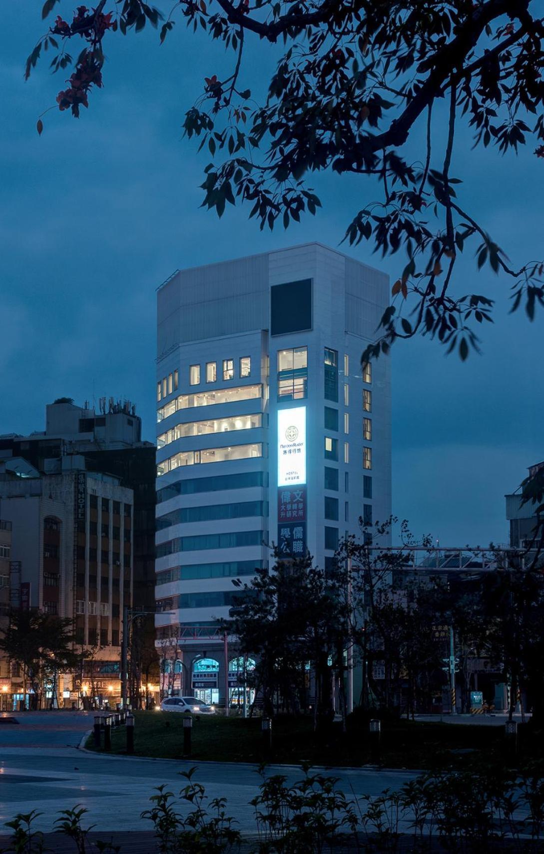 Norden Ruder Hostel Taichung Dış mekan fotoğraf